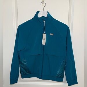 Figs Sydney Performance Scrub Jacket in Pacific Blue